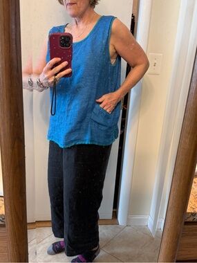 Blue Linen Sleeveless Pocket Tank Top